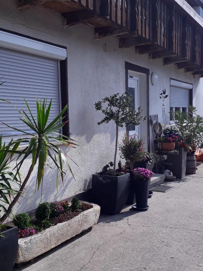 Gaestehaus Gl Ελβάνγκεν Εξωτερικό φωτογραφία